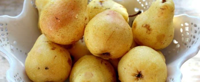 Slow Cooked Pears with Lemon and Thyme Slow Cooked Pears with Lemon and Thyme