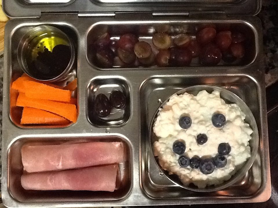 Lacto-Paleo lunch: carrots w/evoo and vinegar dip, grapes, cottage cheese with blueberries, ham roll ups, and 2 chocolate covered almonds <2